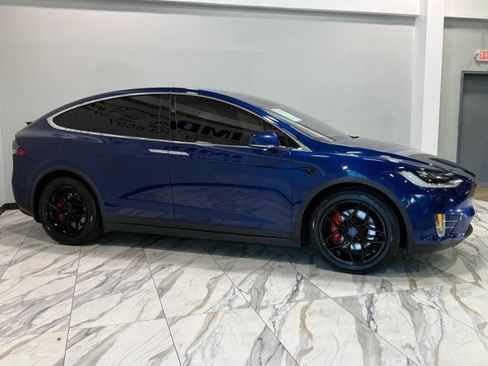 Used 2016 Tesla Model X 75D AWD/4WD image 5