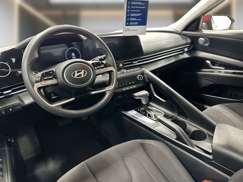 Certified 2024 Hyundai Elantra SEL FWD image 12
