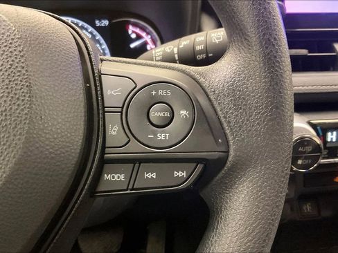 Used 2025 Toyota RAV4 XLE image 18