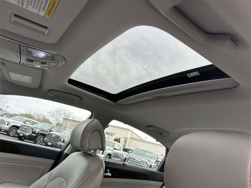 Used 2017 Hyundai Sonata Limited w/ Tech Package 03 image 19
