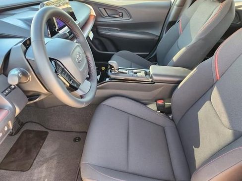 New 2026 Toyota Prius Plug-In Hybrid FWD image 9