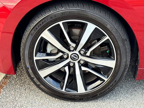 Used 2023 Nissan Maxima SV w/ Floor Mat Group image 24