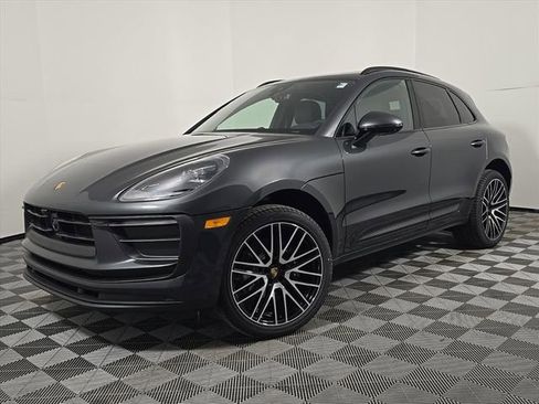 New 2026 Porsche Macan image 1