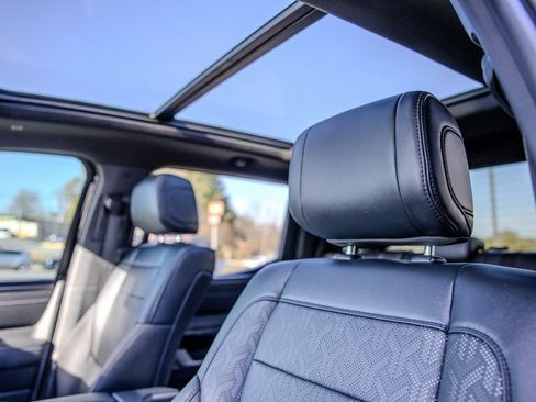 Used 2025 Toyota Tundra Limited image 17