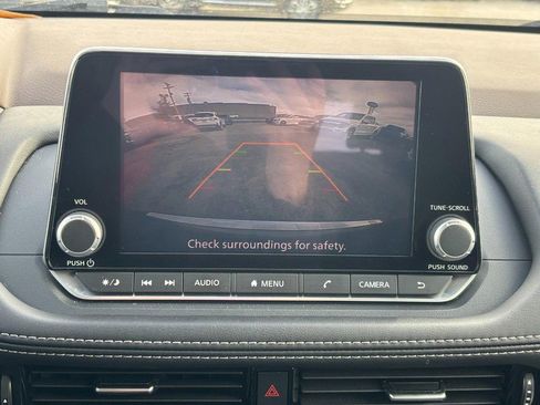 Used 2023 Nissan Rogue SV w/ SV Premium Package image 24