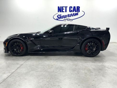 Used 2016 Chevrolet Corvette Z06 w/ 3LZ Preferred Equipment Group RWD image 4