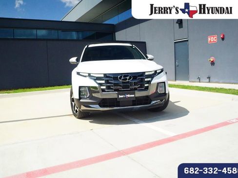 Used 2022 Hyundai Santa Cruz Limited AWD/4WD image 2
