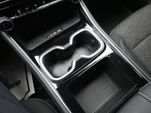 New 2026 Chevrolet Traverse LT w/ LPO, Floor Liner Package FWD image 39