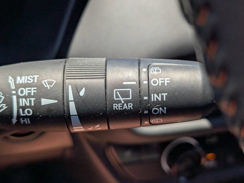 Used 2025 Honda HR-V Sport image 25