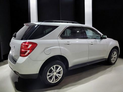 Used 2017 Chevrolet Equinox LT w/ Convenience Package image 21