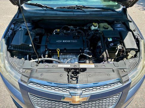 Used 2014 Chevrolet Cruze LS FWD image 7