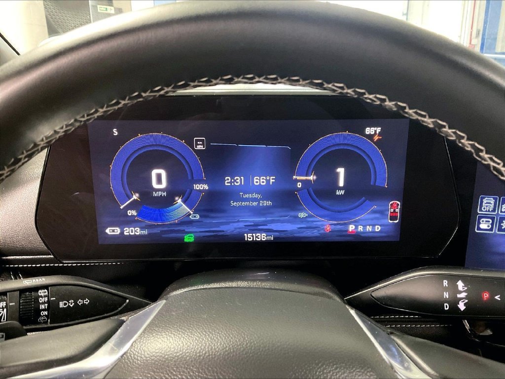 Used 2024 Chevrolet Blazer EV LT AWD/4WD image 25