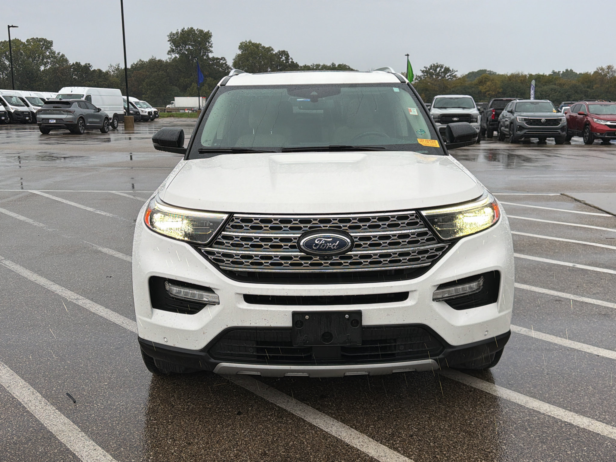 Used 2021 Ford Explorer Limited w/ Hybrid Equipment Group 310A AWD/4WD image 9