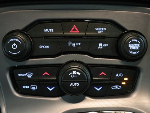 Used 2023 Dodge Challenger R/T w/ Blacktop Package image 25