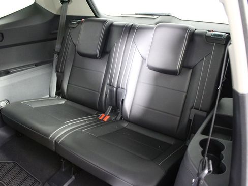 Used 2023 Volkswagen Atlas SE w/ Panoramic Sunroof Package image 29