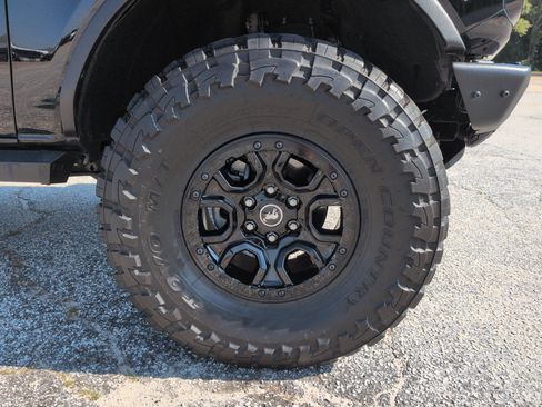 Used 2024 Ford Bronco Wildtrak AWD/4WD image 9