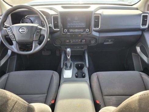 Certified 2022 Nissan Frontier SV image 12