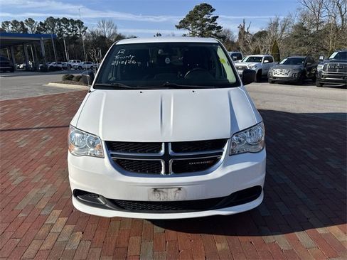 Used 2019 Dodge Grand Caravan SE image 25