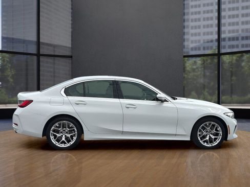 Used 2025 BMW 330i Sedan RWD image 16