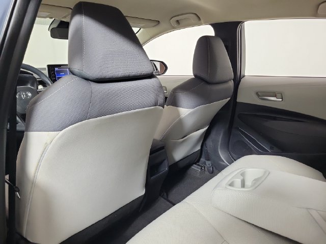 Used 2021 Toyota Corolla LE FWD image 10
