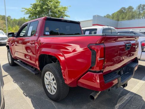 Used 2025 Toyota Tacoma SR5 RWD image 2