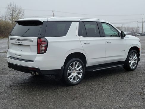 Used 2024 Chevrolet Tahoe High Country AWD/4WD image 5