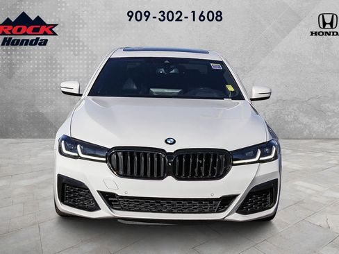 Used 2022 BMW M550i xDrive w/ Premium Package image 2