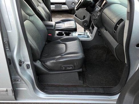 Used 2012 Nissan Pathfinder Silver image 41