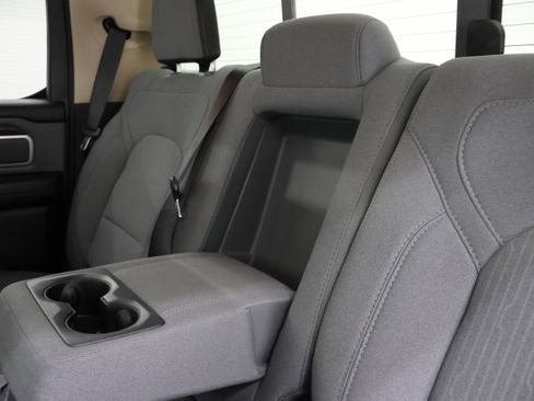 Used 2020 RAM 1500 Big Horn AWD/4WD image 34