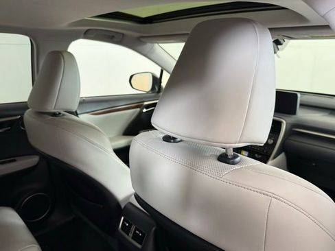 Used 2022 Lexus RX 350L FWD w/ Premium Package image 29