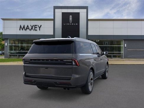New 2026 Lincoln Navigator L Black Label AWD/4WD image 31