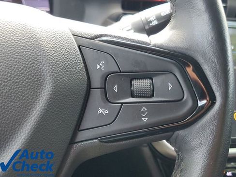 Used 2023 Chevrolet Bolt EUV LT w/ Comfort Package FWD image 23