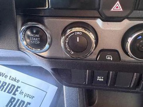 Used 2018 Toyota Tacoma 4x4 Double Cab image 14