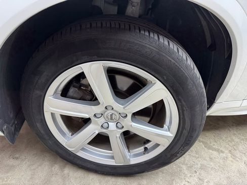 Used 2020 Volvo XC90 T6 Momentum image 29