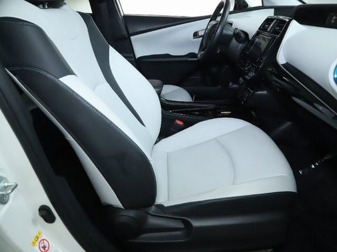 Used 2019 Toyota Prius XLE image 34