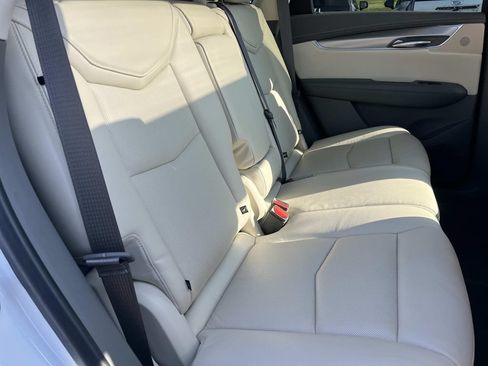 Used 2018 Cadillac XT5 Luxury w/ Driver Awareness Package FWD image 26