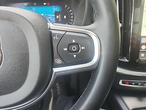 Certified 2024 Volvo XC60 B5 Core w/ Protection Package Premier AWD/4WD image 14