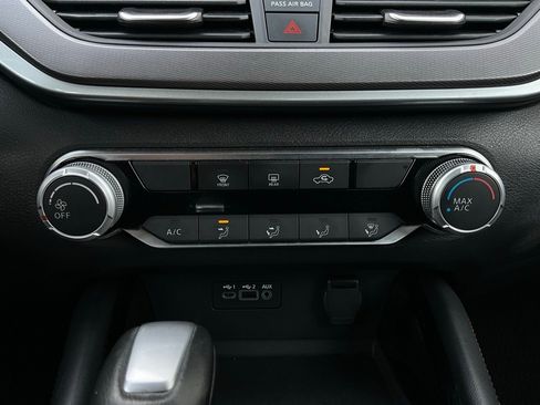 Used 2025 Nissan Altima 2.5 SR image 27