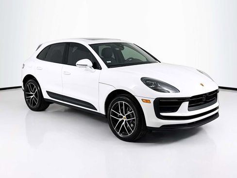 New 2026 Porsche Macan AWD/4WD image 7