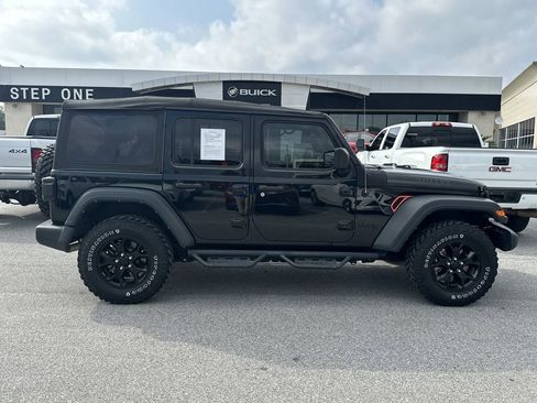 Used 2021 Jeep Wrangler Unlimited Sport image 7