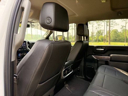 Used 2021 Chevrolet Silverado 2500 LTZ w/ LTZ Plus Package AWD/4WD image 23