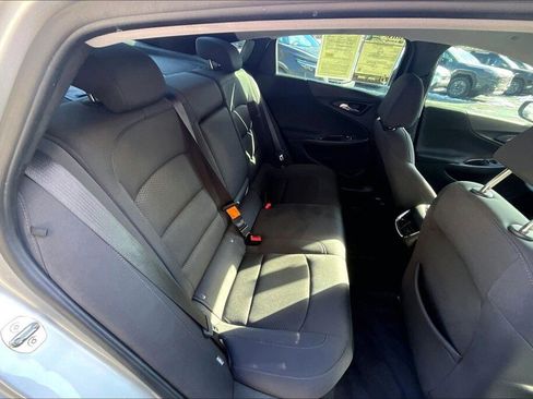 Used 2016 Chevrolet Malibu LT image 15