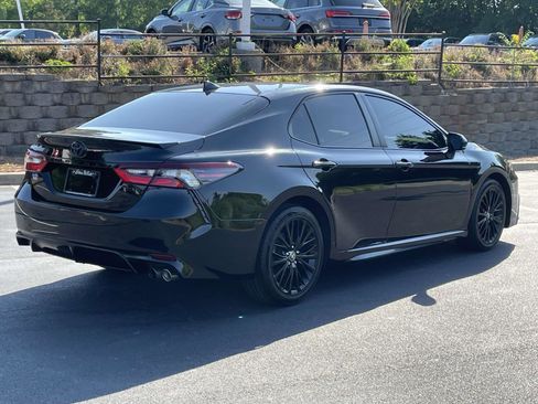 Used 2021 Toyota Camry SE FWD image 7