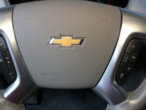 Used 2017 Chevrolet Traverse LT FWD image 21