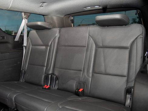 Used 2023 Chevrolet Suburban LT AWD/4WD image 11