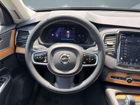 Certified 2023 Volvo XC90 B6 Plus w/ Protection Package AWD/4WD image 17