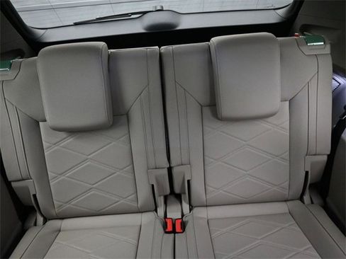 New 2026 Volkswagen Atlas SE image 12