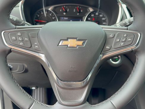 Certified 2024 Chevrolet Equinox LT FWD image 10