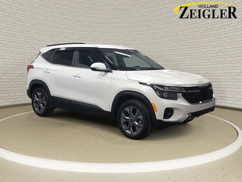 Used 2024 Kia Seltos S image 3