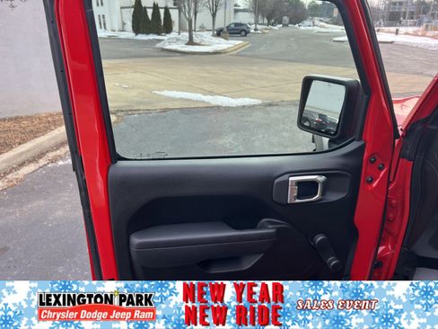 Used 2022 Jeep Wrangler Sport image 11